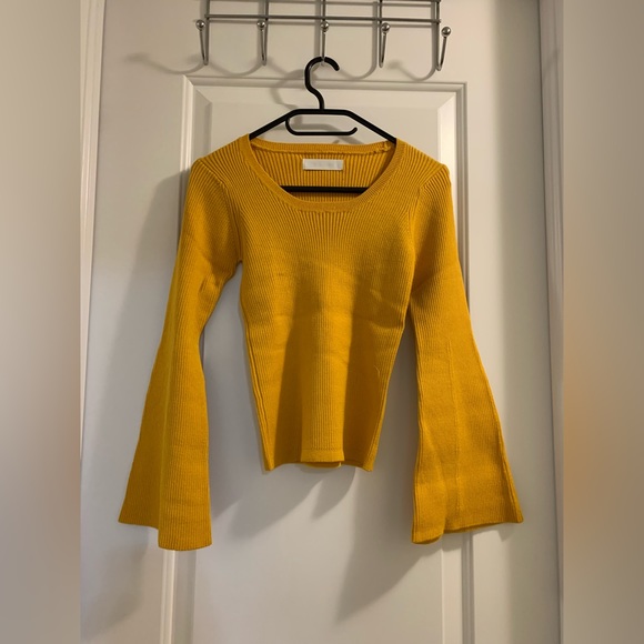 ❤️Reserved❤️Japanese brand - Top - Picture 1 of 5